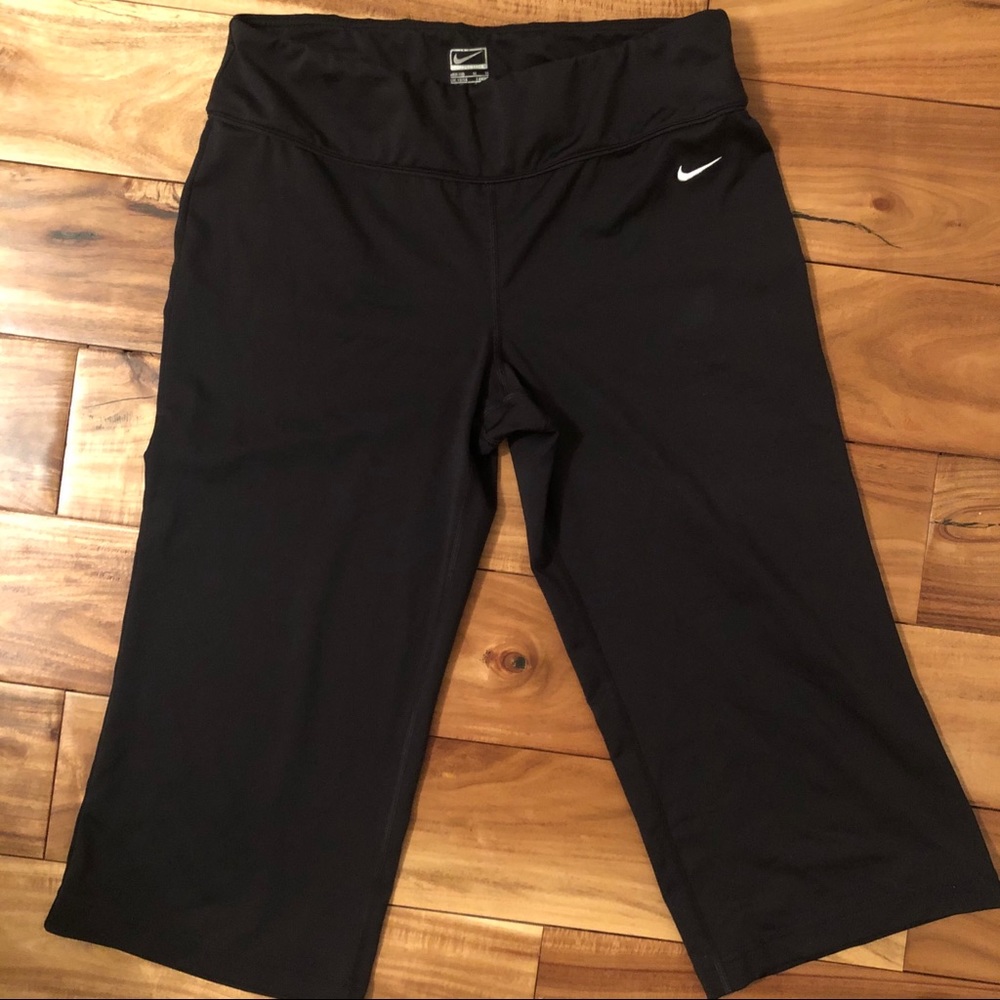 Nike Workout Cropped Pants
